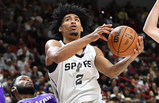 哈珀，真羡慕，绝对不是池中物，真的是基石来我火箭就好了，正好给他当老大的平台