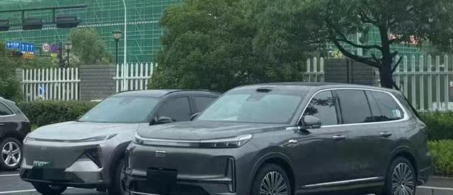 银河M9两种悬架模式曝光，高配带空悬！！！吉利银河M9目前在国内实车图片已经