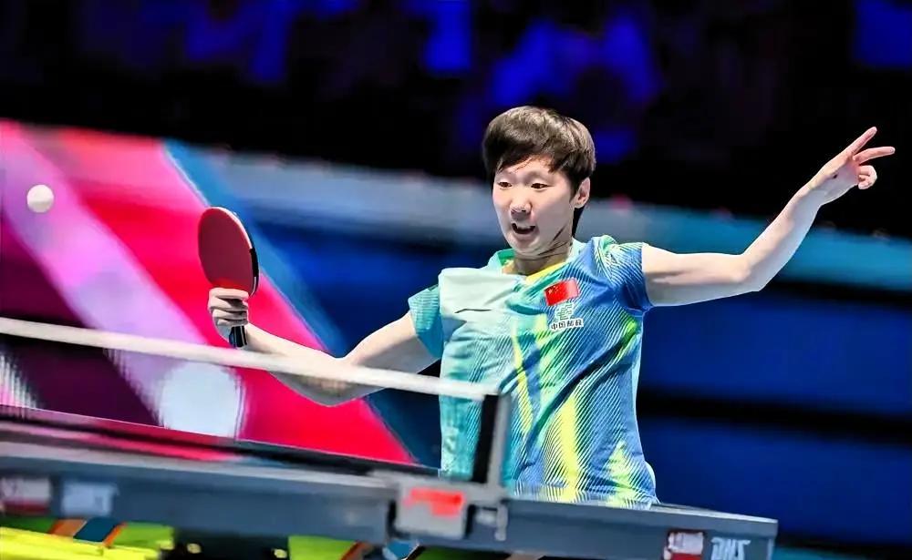 王曼昱在本届世界杯上的反手技术有哪些亮点？王曼昱在本届世界杯的反手技术，是女