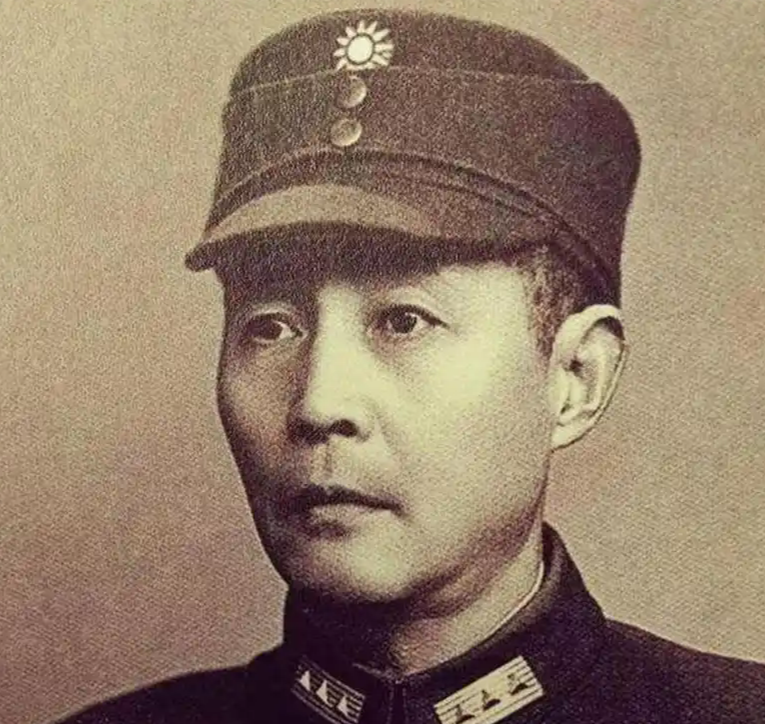 1938年，国军上将钱大钧走进军统湖北站，拔枪打死了副站长杨若琛，对一众战战兢兢