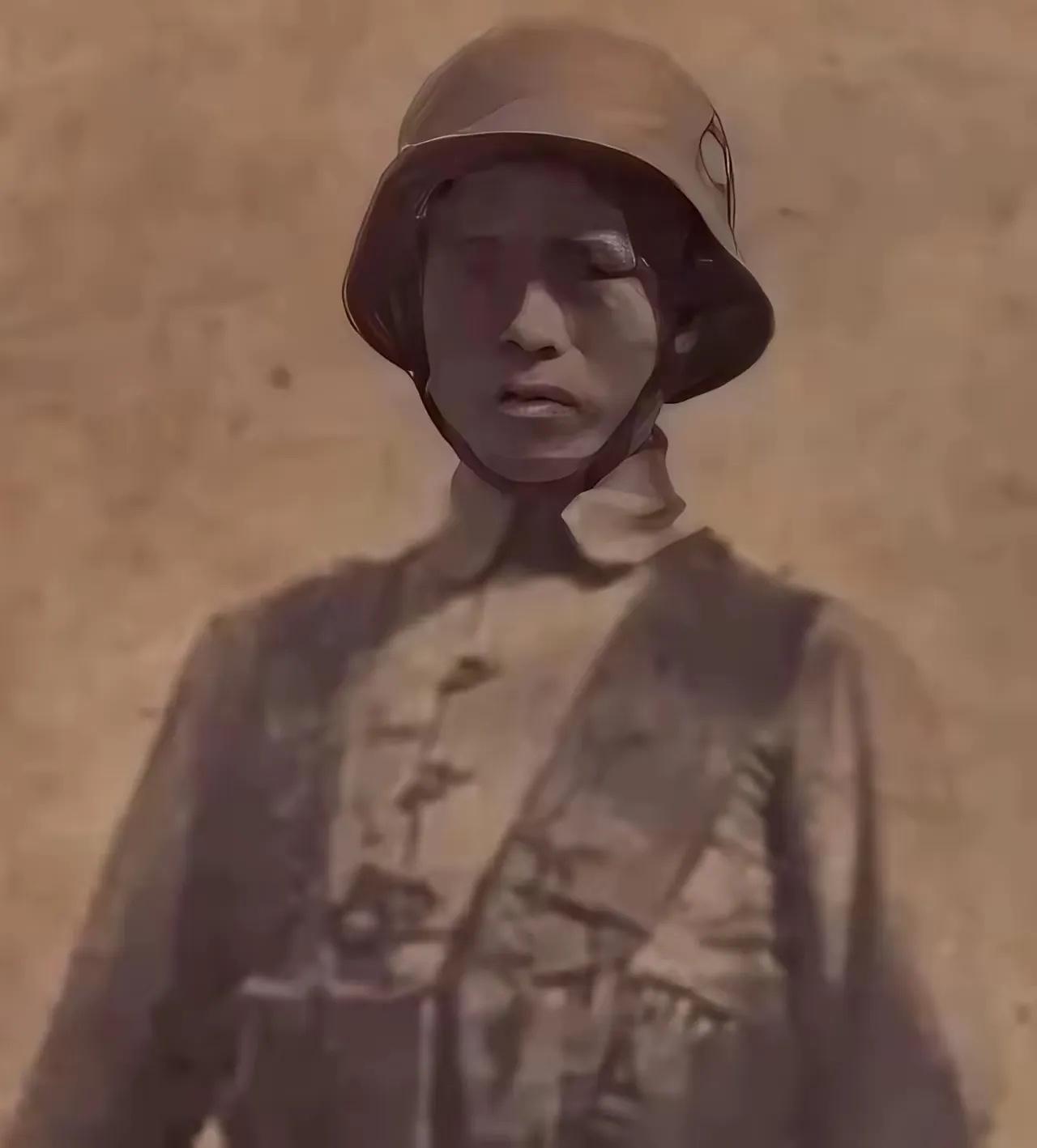 1939年，机枪手曹锡引爆12枚手榴弹，炸死大批日军后，手榴弹已经耗尽，这时，他