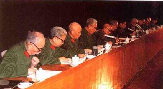 李静和张逸民是舟山基地搭档，俩人行政等级差6级，为何有差距？“1971年7月，