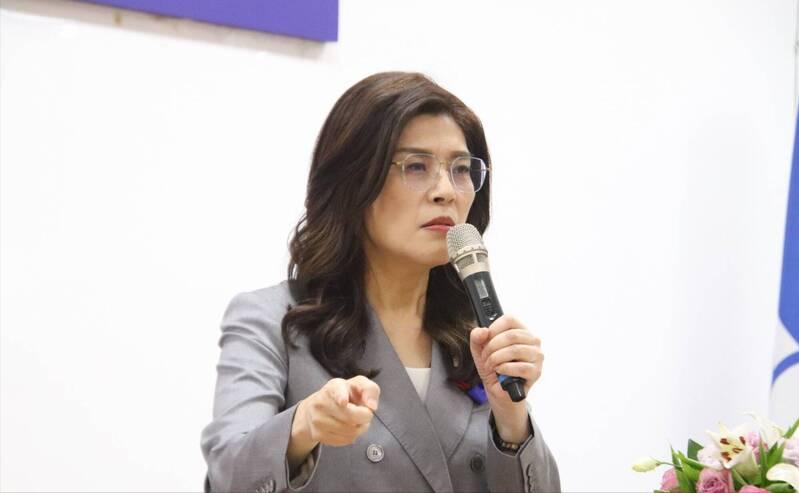 郑丽文：台湾没独立过也从来不是一个国家中国国民党主席郑丽文接受节目“政经关不