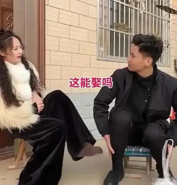 相亲遇3万8彩礼还陪嫁宝马，小伙当场直接跑路河南28岁女子相亲，提出彩礼只要