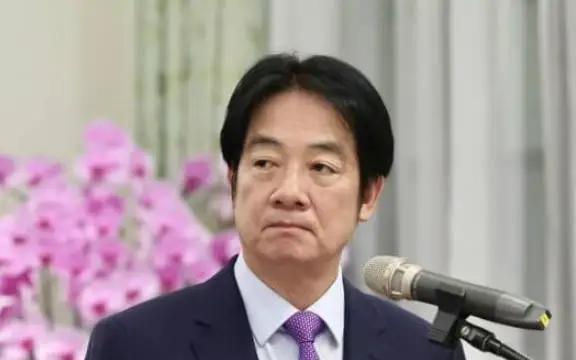 绿版“马王政争”落幕，赖清德认输，柯建铭更加嘚瑟了！赖清德今天正式宣布：不再要求
