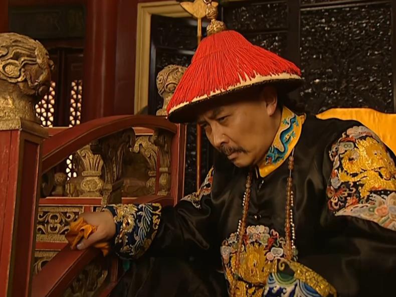 九子夺嫡后雍正成功登顶，为何率先收拾的人不是强敌老八？“九子夺嫡”惊心动魄、持