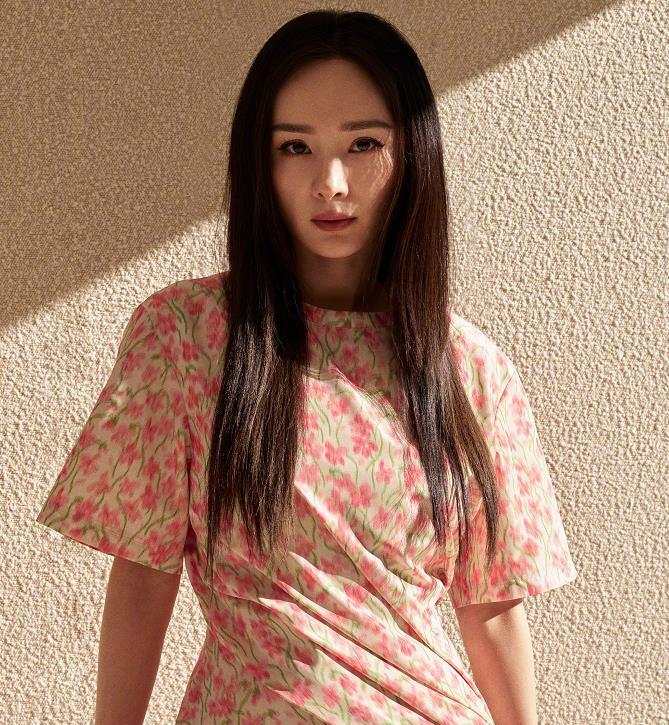 #杨幂现在在意的人越来越少了#85花杨幂谈到，现在在意的人越来越少了，爱我的人