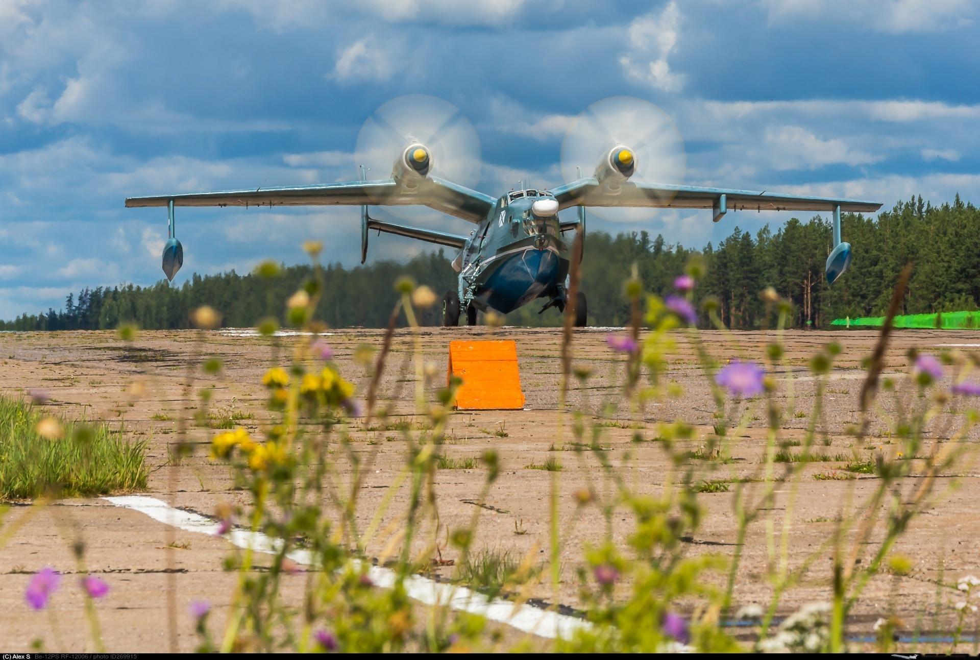 Be-12PSBe-12PS于1969年通过测试，自1971年起在塔甘罗格工厂小