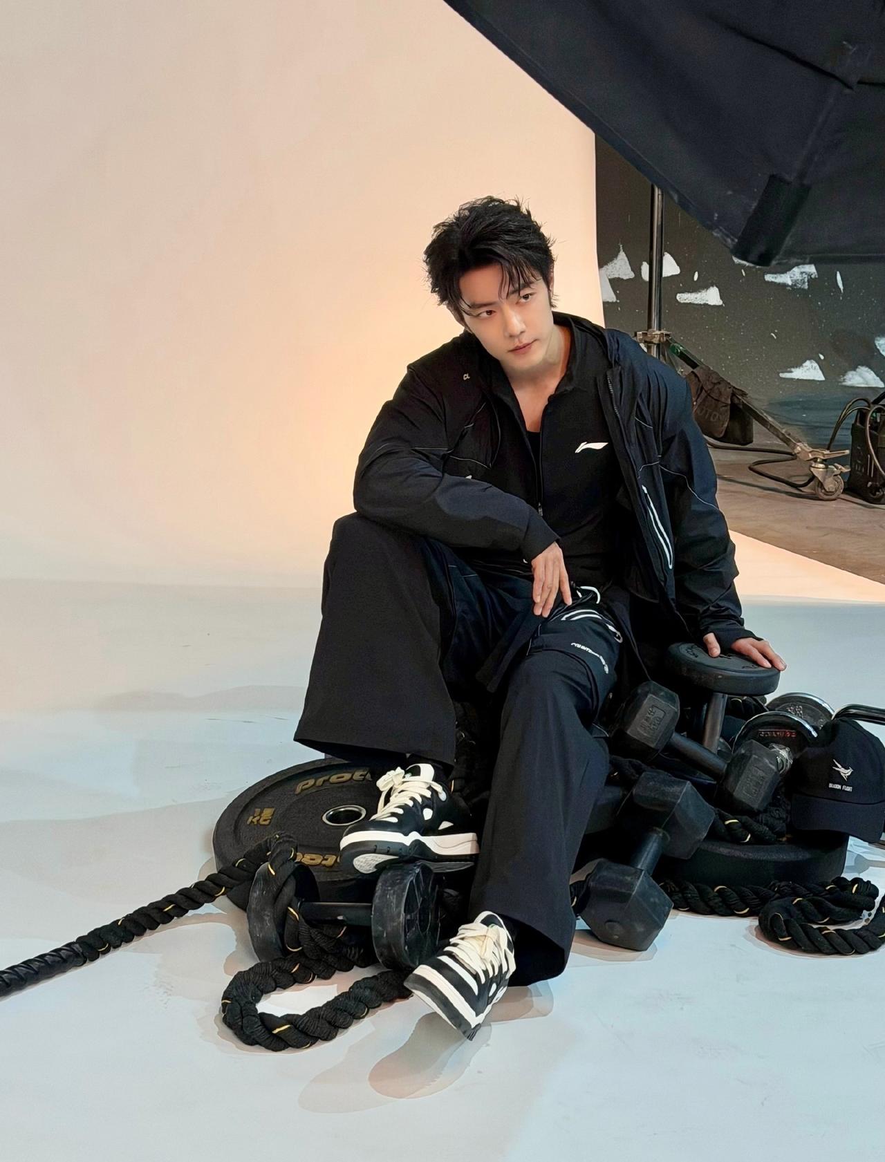 笑鼠我，这是什么神曲肖战都听到了魔幻bgm哈哈哈哈