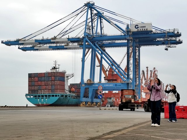 不足全国5%国土面积, 四大湾区贡献全国约1/4经济总量