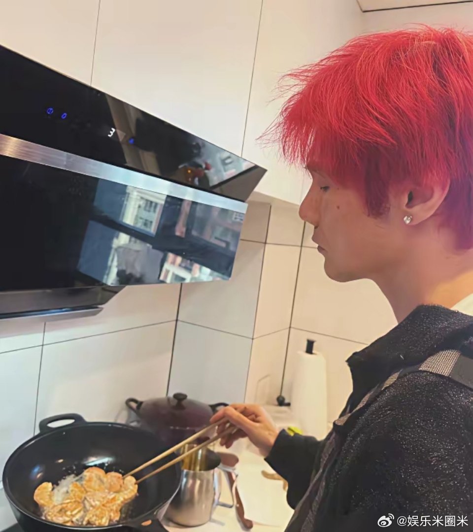 嗑到杨丞琳李荣浩这对，才懂什么叫「高配爱情」2015年公开恋，2019年合肥领证