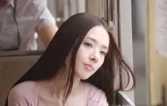 2012年，郭敬明找到郭碧婷：“你在台湾的片酬多少？”郭碧婷很诚实：“几十万吧，