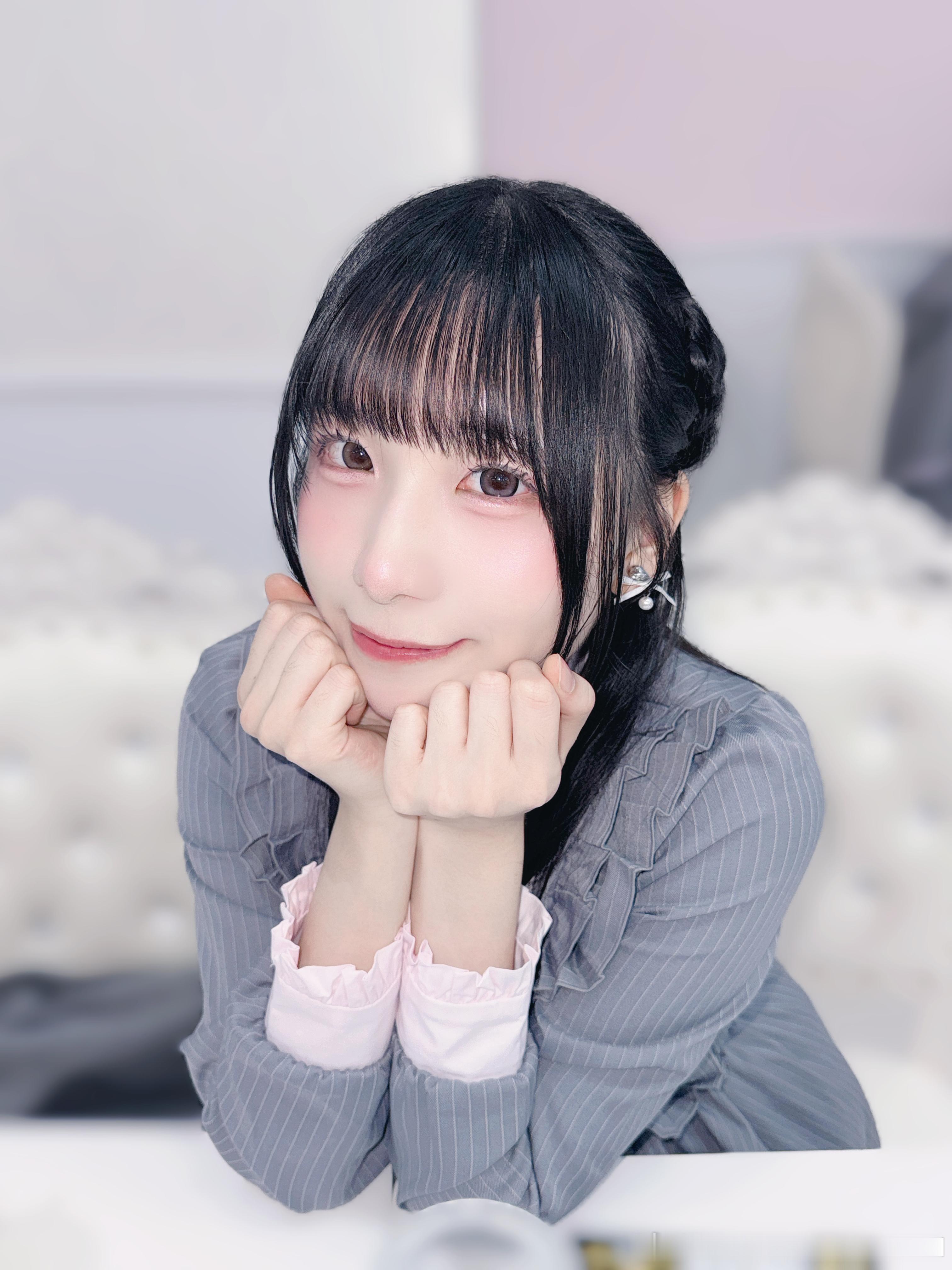 让我喝一口你杯子里的​​​