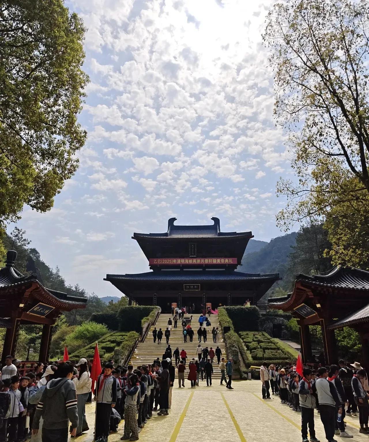 自由自在的自驾游我和妻子3月22日从沈阳自驾游出发，沿渤海、东海