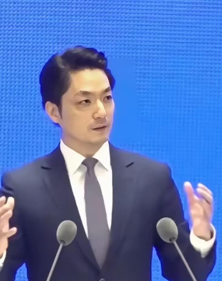 破冰只需一天！蒋万安“快闪”双城论坛：当天来回，为15年的默契保温今天（1