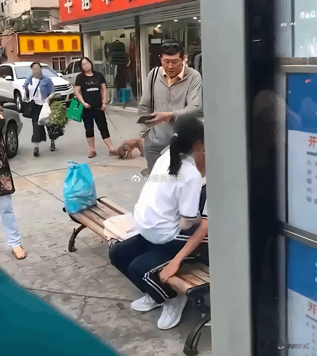 情窦初开碰到了大爷