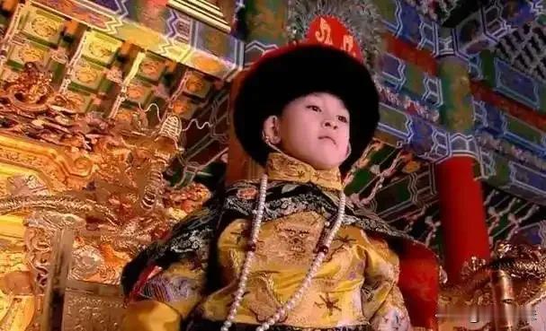 被低估的皇帝，9岁登基，14岁兵变亲政，他的一生比汉武帝更生猛刘肇的童年，可以