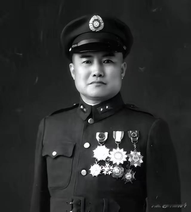 1948年，国民党中将周福成的女儿专程来到沈阳劝父亲起义。谁知，周福成勃然大怒，