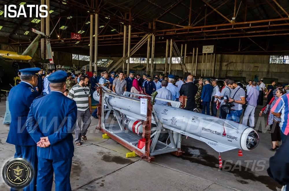 烽火问鼎计划阿尔及利亚空军苏-30MKA战机配套的KH-59ME远程空地导弹。