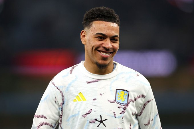 电讯报JasonBurt罗杰斯预计将成为今夏英超联赛最抢手的球员，曼联、阿森纳