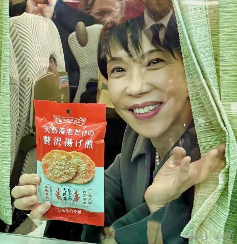 中国这次制裁让日本国内的反应这么大，甚至有点超乎预料。 近期我们对日本开始了