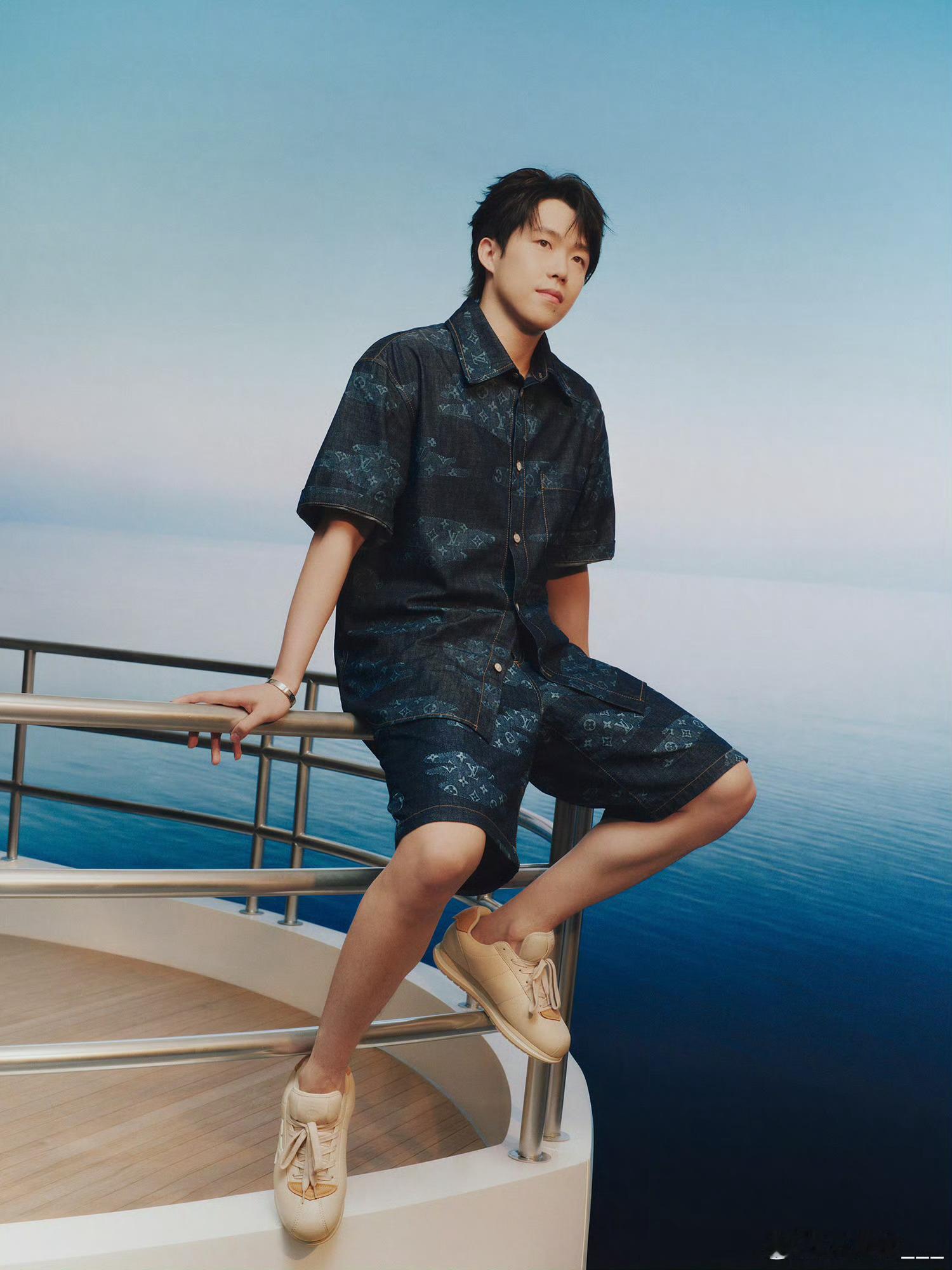 LV非凡之旅官方大片之男明星：​​​