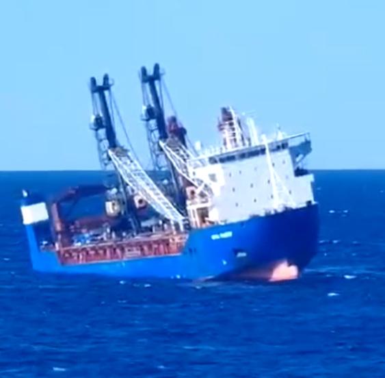 西班牙媒体称向朝鲜运输潜艇核反应堆的俄罗斯货船被击沉，一艘来自西方国家的潜艇可能