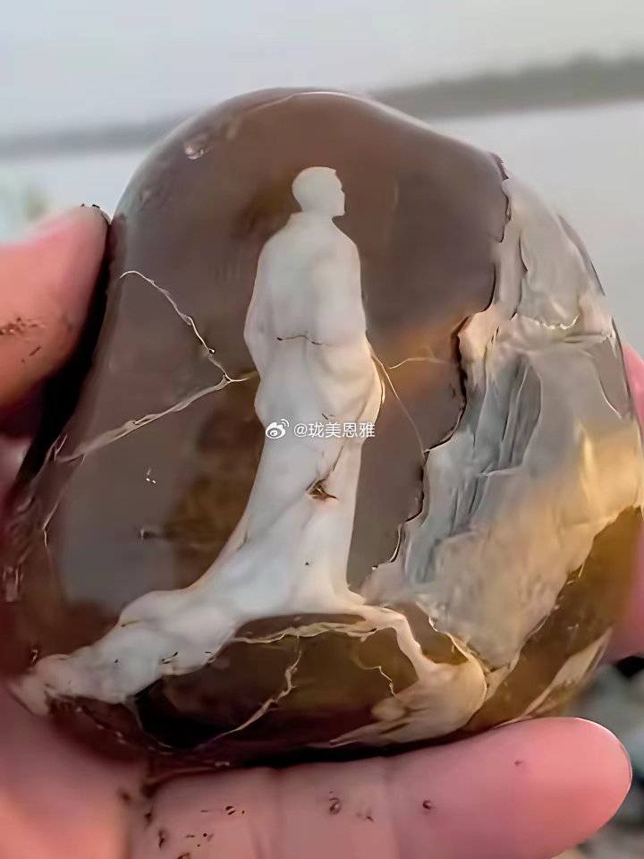 天然石，桌子上的摆件