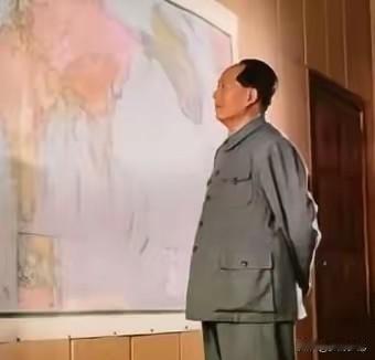 10万志愿军被围！毛主席8字命令惊懵众将，彭老总为何直呼高明？1951年，