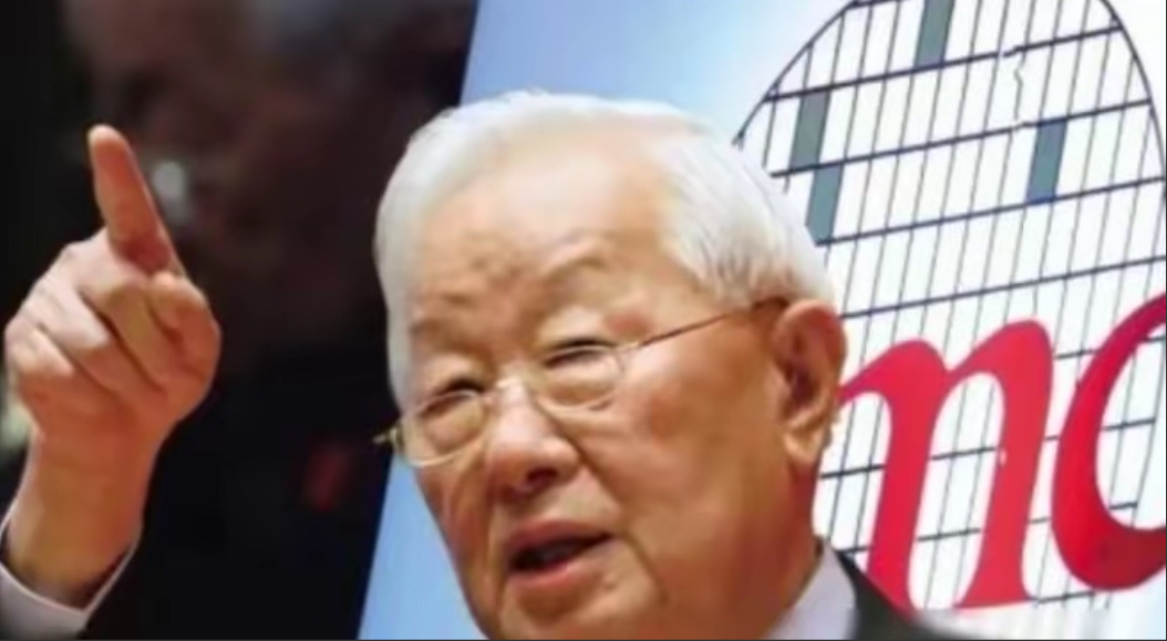台积电正式向全球宣布，彻底翻脸了？外媒：张忠谋是“老狐狸”​台积电在美国亚利