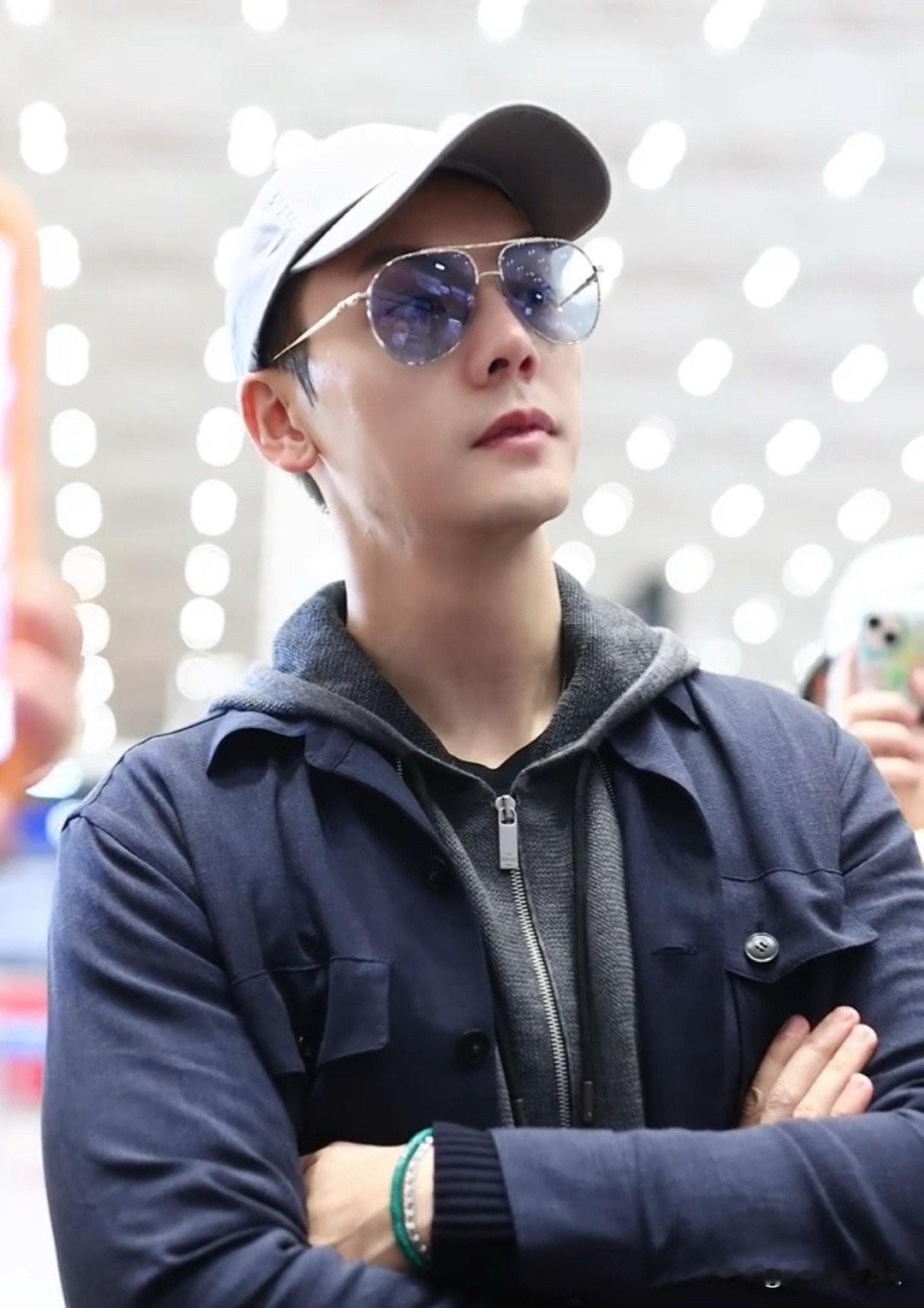 张雨绮那句，演员光有人气不行！实力派必须有作品！含金量还在上升。陈伟霆接《