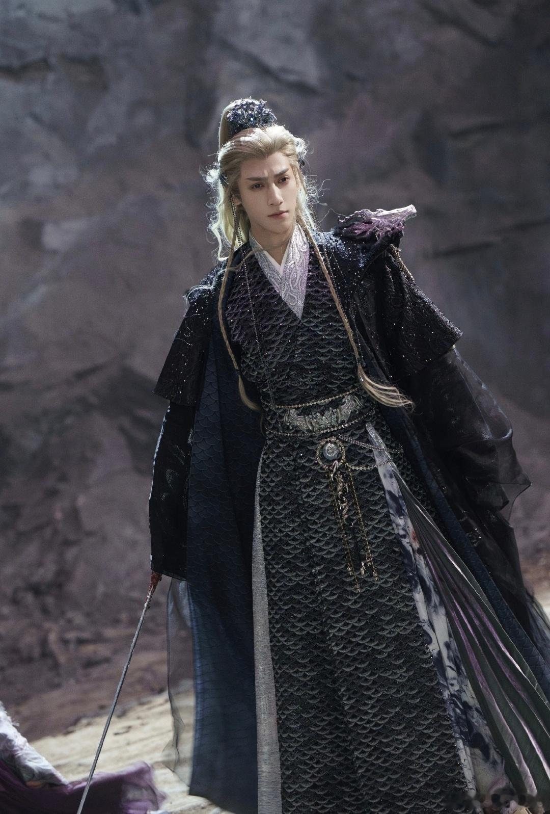 今年四大平台长尾剧这是害怕了吗？所以主动开除了《水龙吟》，爆与长尾不是某个yxh