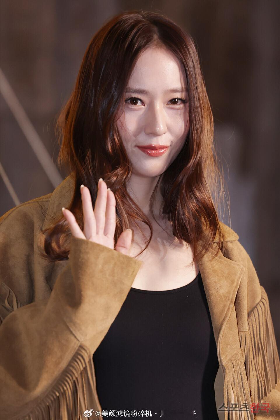 郑秀晶今日活动新闻图​​​