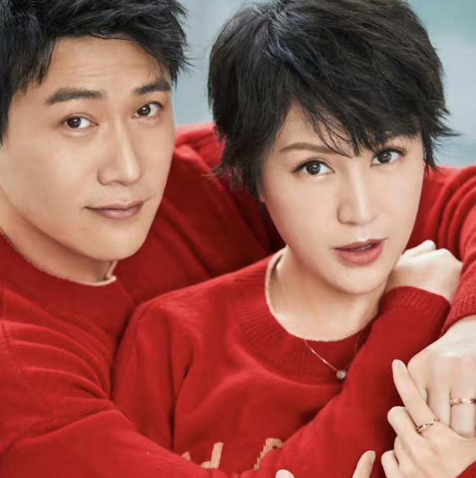 #鲍蕾陆毅30年没下过厨？这波操作我服了！天呐！陆毅和鲍蕾这对神仙夫妻结婚30