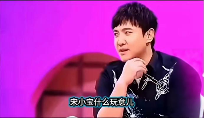 马东：“黄晓明为什么不是男神？”沈腾：“他丑啊。”马东：“你觉得黄晓明丑