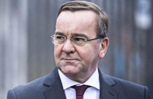 一架专机落地东京，高市早苗收到好消息，她知道：中国不会轻饶她刚过去的这个周末