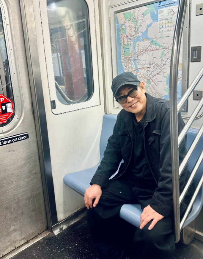 李连杰也太真实了吧！5月26日，演员李连杰激动地晒出了人生中自己拍的第一条