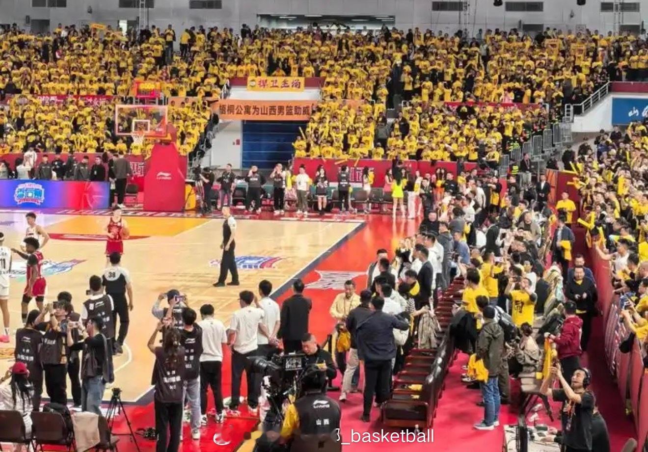 CBA公司继续处罚山西汾酒俱乐部：在山西队与广厦队的比赛期间现场观众多次出现大面