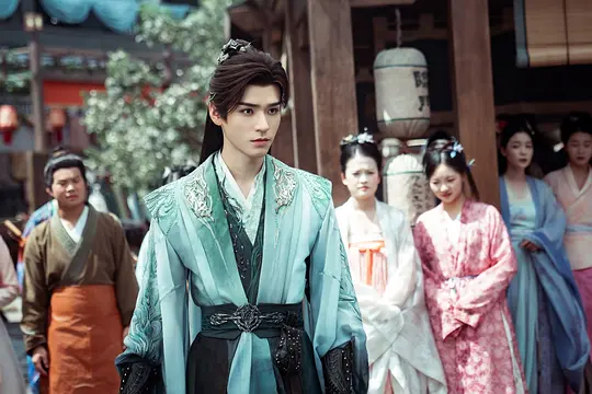 看完《暗河传》首先，作为一个看武侠剧长大的孩纸，对武侠剧一直有很深的向往