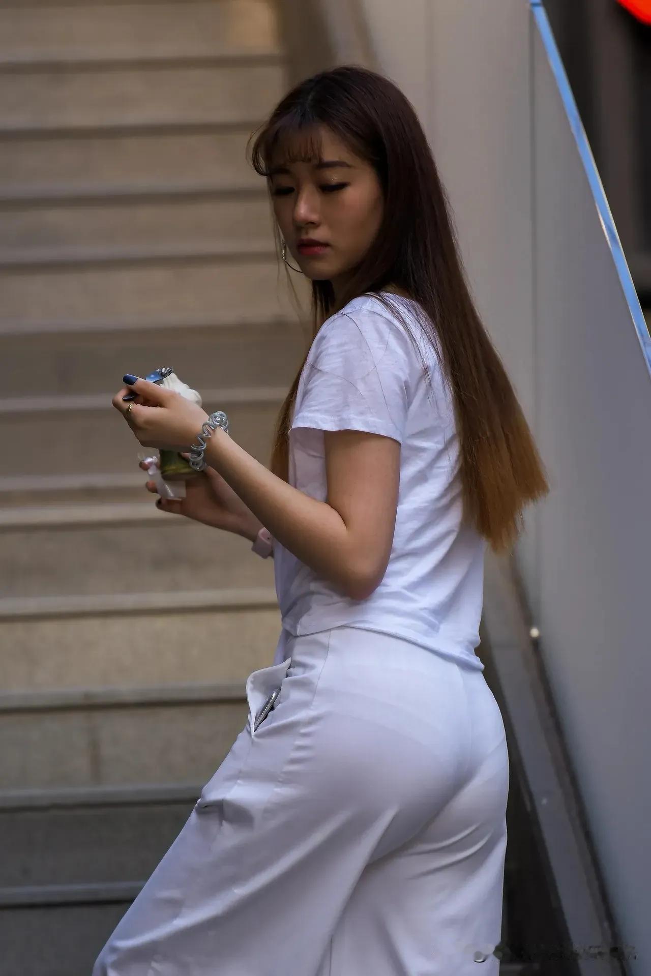 街拍好身材美女们（系列63）晒出你的街拍女人到底该不该有异性知己男人为啥都喜