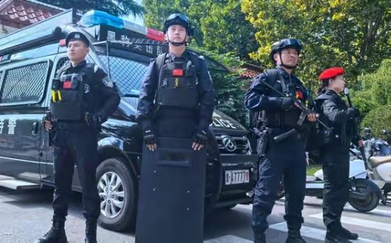 “钱会还，别报警！”安徽芜湖某办公室的抽屉里，数千元现金不翼而飞，取而代之的是一