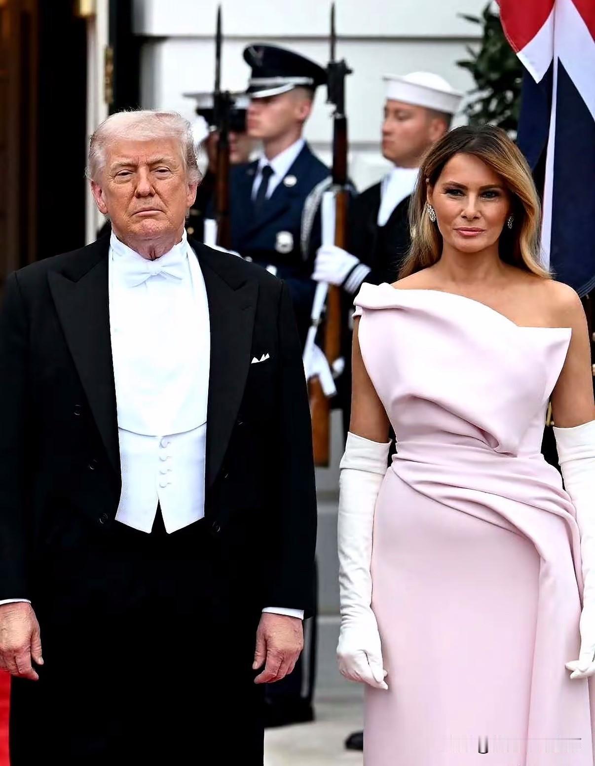 特朗普白宫宴请英国国王，商界精英出席缺马斯克！白宫晚宴梅拉尼娅英国国王访美美国商