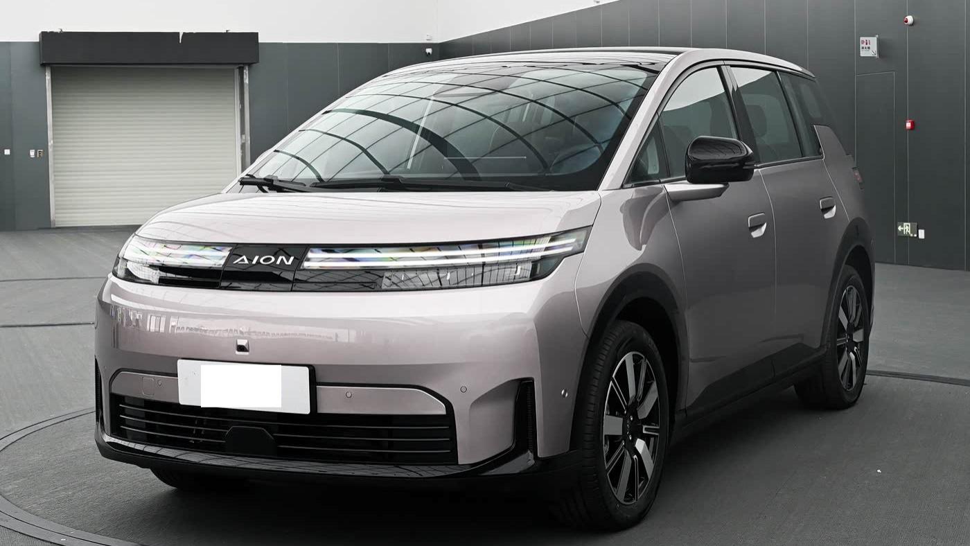 埃安全新纯电SUV亮相！续航630公里，或不足10万起，设计动感