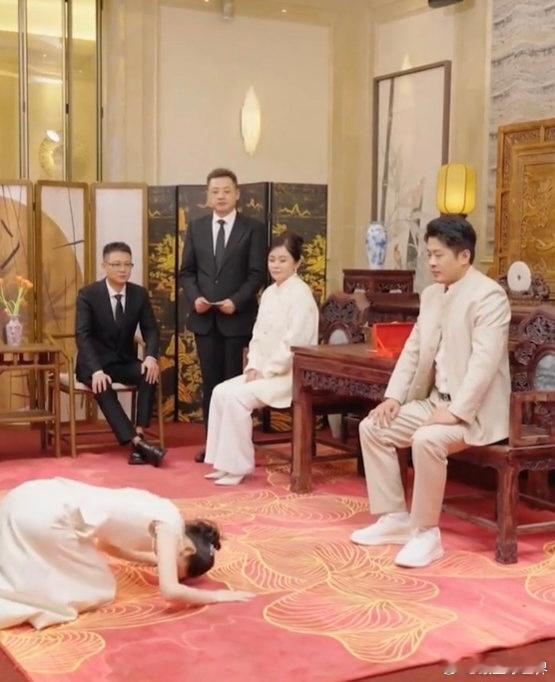 网红辛巴收徒弟，原来网红收徒弟也这么正式啊…