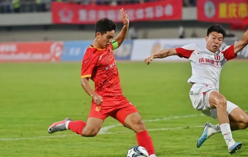 雄起！成都蓉城又赢了，继续保持积分榜第1名，还真有料！但与第2名只有两分差距。其