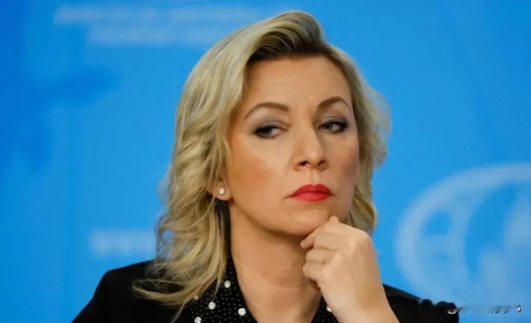 快讯，快讯！据俄罗斯媒体报道，俄罗斯发言人扎哈罗娃：免签政策实施以来，中俄两国