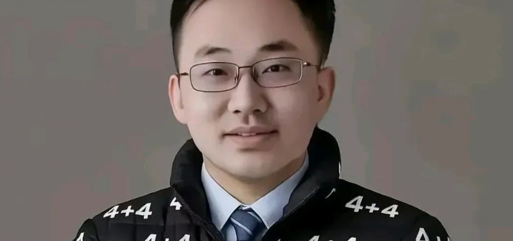 凭心而论，这个肖医生的颜值有七、八分吧，身材高大。属帅哥里面的高学历，有才华，有