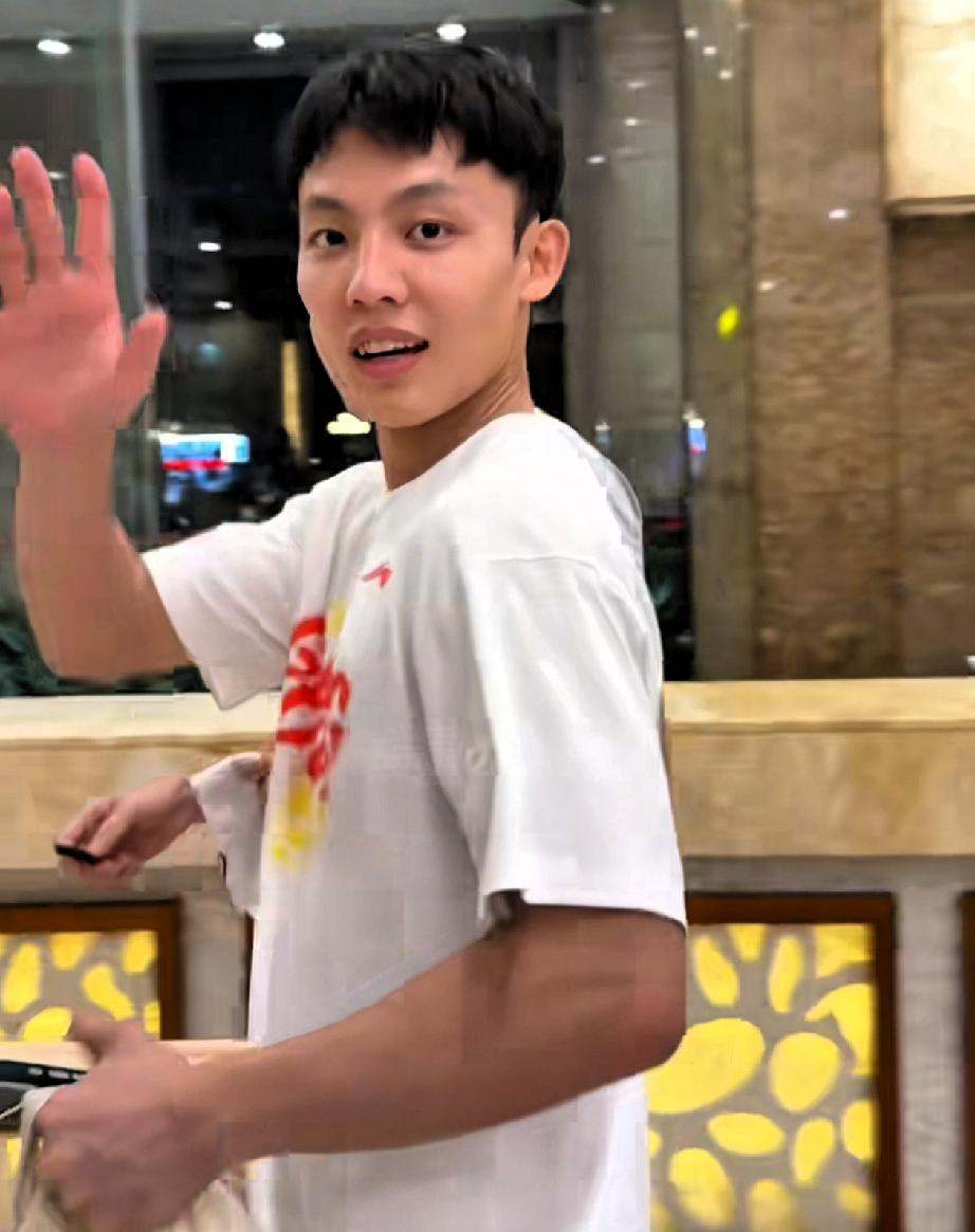 我最服气的四名现役CBA球员，不是赵继伟，也不是胡金秋，更不是周琦、杨瀚森，而是