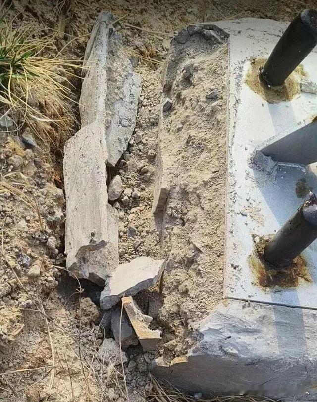 国家投资3亿的北斗工程，本来是监测山体滑坡，没想到自己先滑坡了。然而让人愤怒