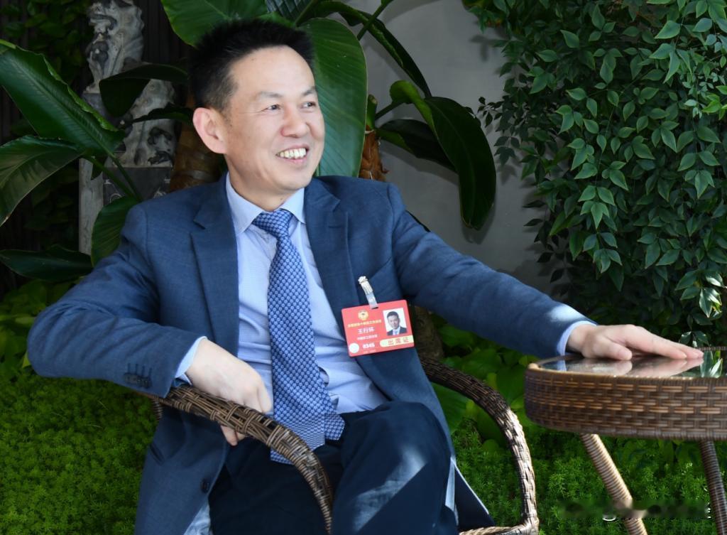 王行环的事有了新消息。在落马5个月之后，该来的还是来了，大名鼎鼎的雷神山医院